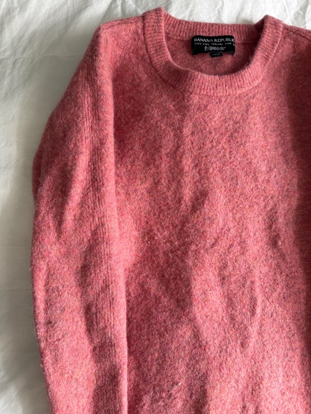 Banana Republic Fine Italian Yearn Pink Crewneck Sweater - Filpucci
